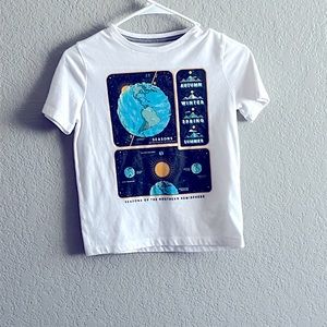 Kids old navy tshirt
